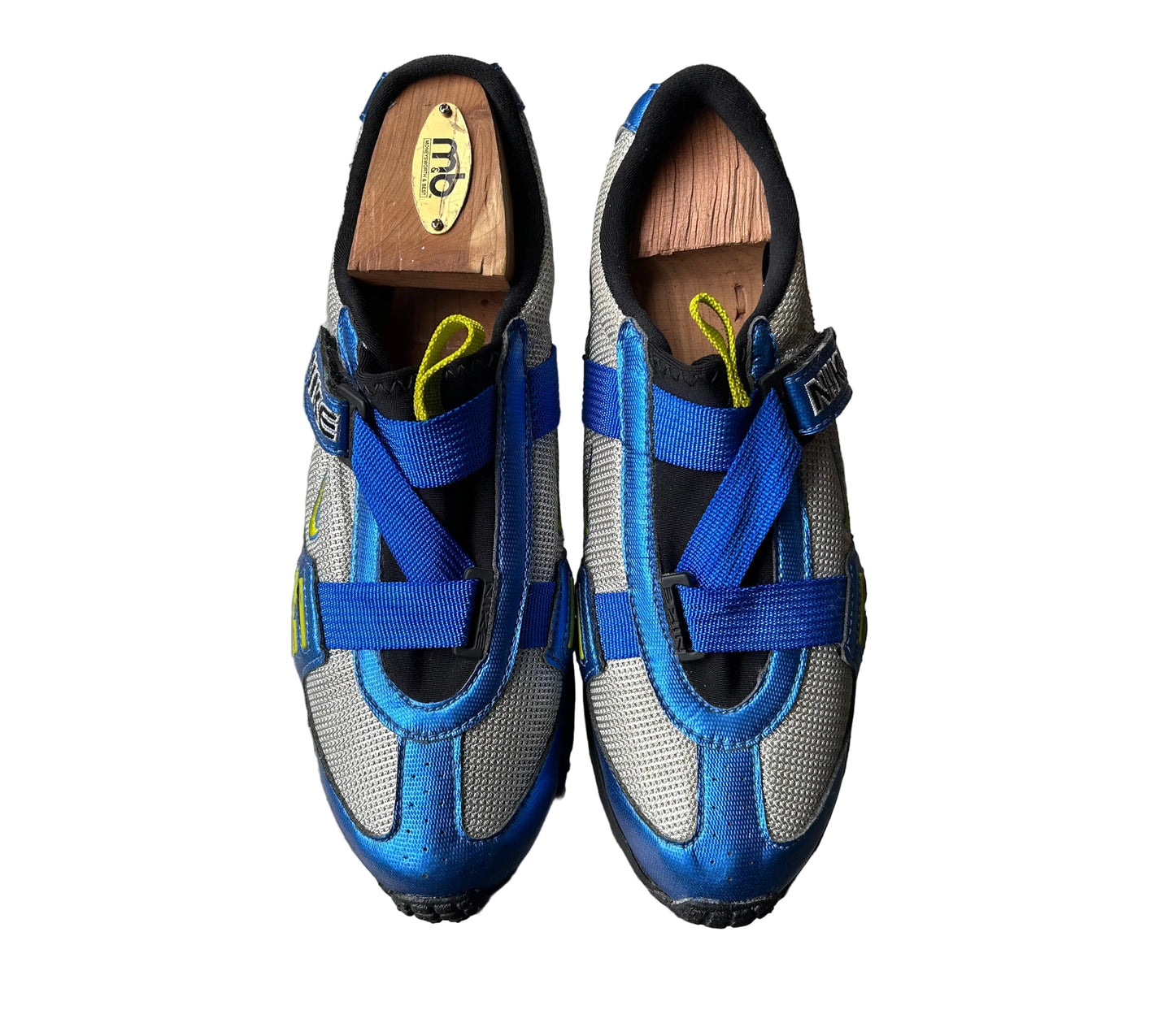 Women's Nike Air Contagious